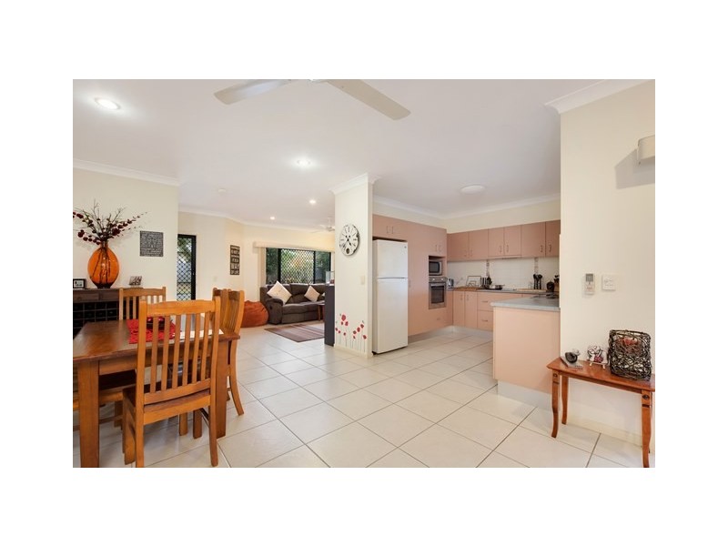 2 Tin Sang Close, Edmonton QLD 4869