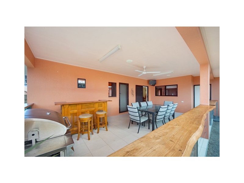 2 Tin Sang Close, Edmonton QLD 4869