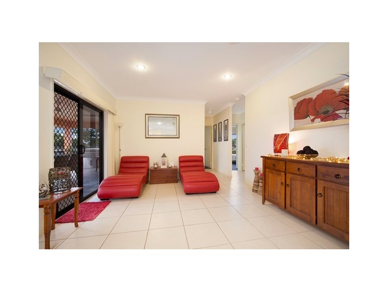 2 Tin Sang Close, Edmonton QLD 4869