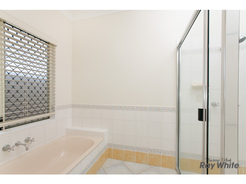 12 Bowen Street, Mount Sheridan QLD 4868