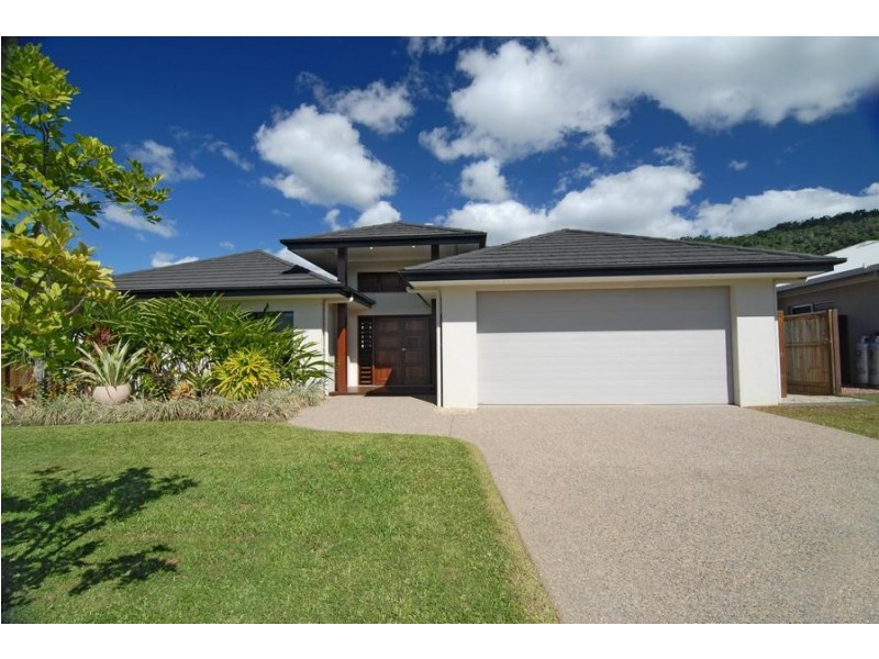 7 Bushlark Place, Smithfield QLD 4878
