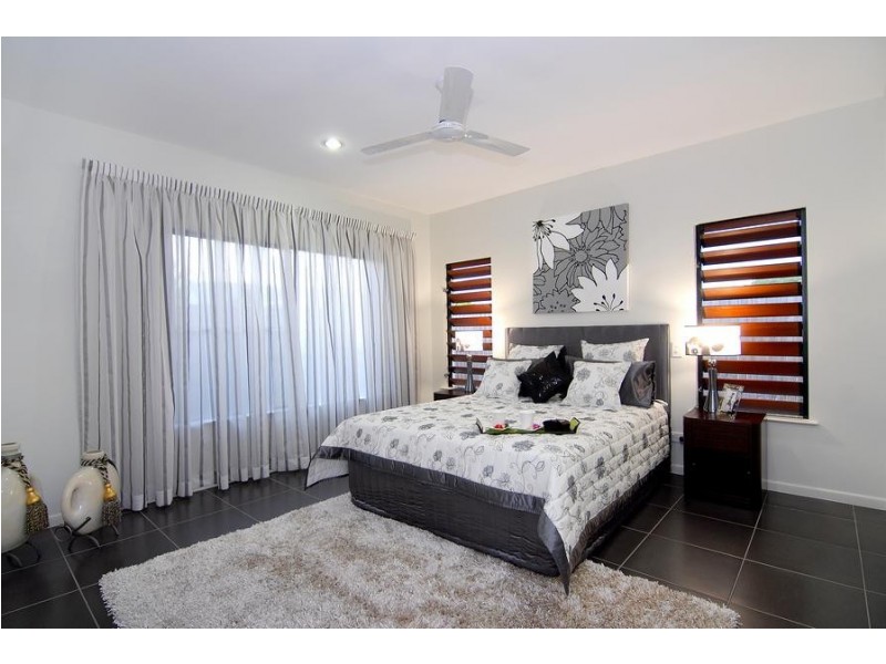 7 Bushlark Place, Smithfield QLD 4878