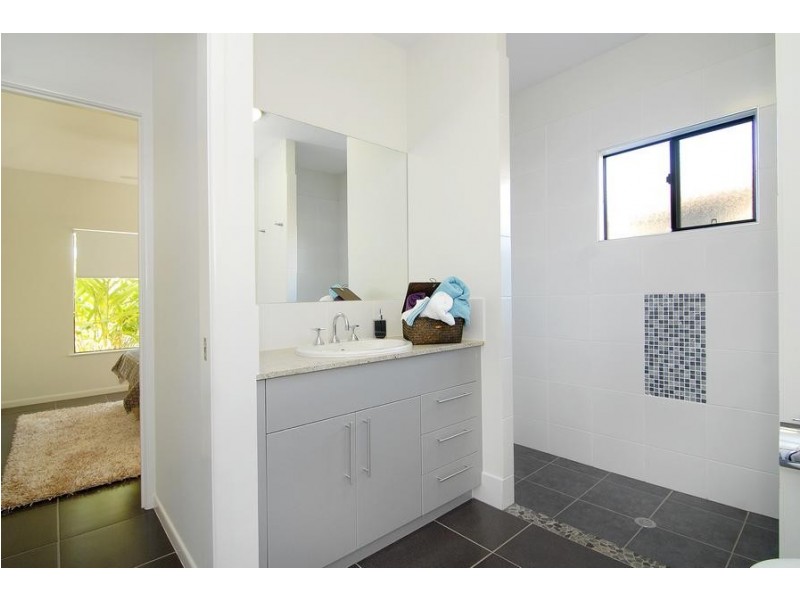 7 Bushlark Place, Smithfield QLD 4878