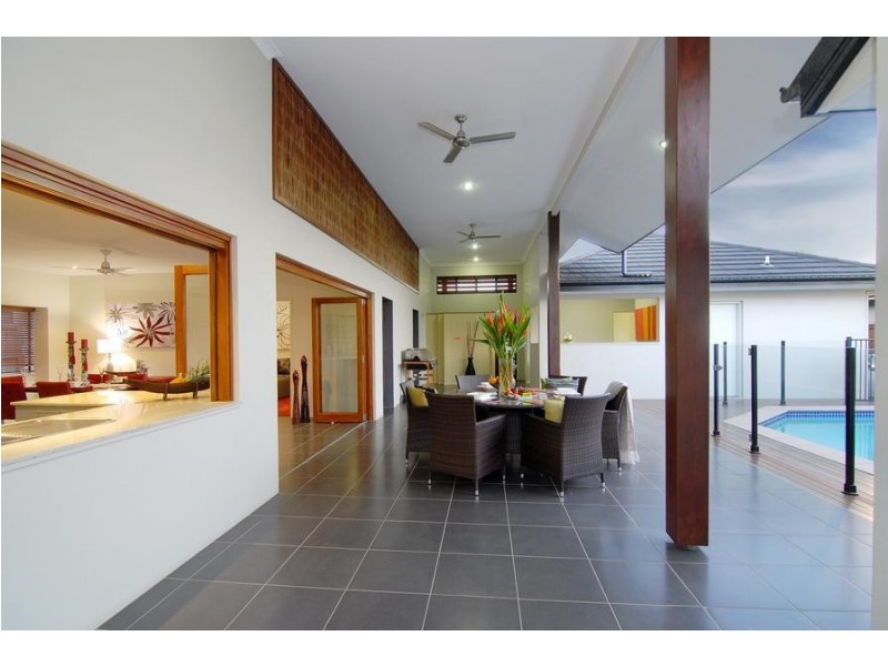 7 Bushlark Place, Smithfield QLD 4878