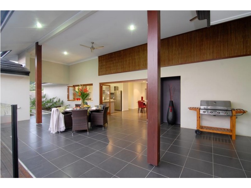 7 Bushlark Place, Smithfield QLD 4878