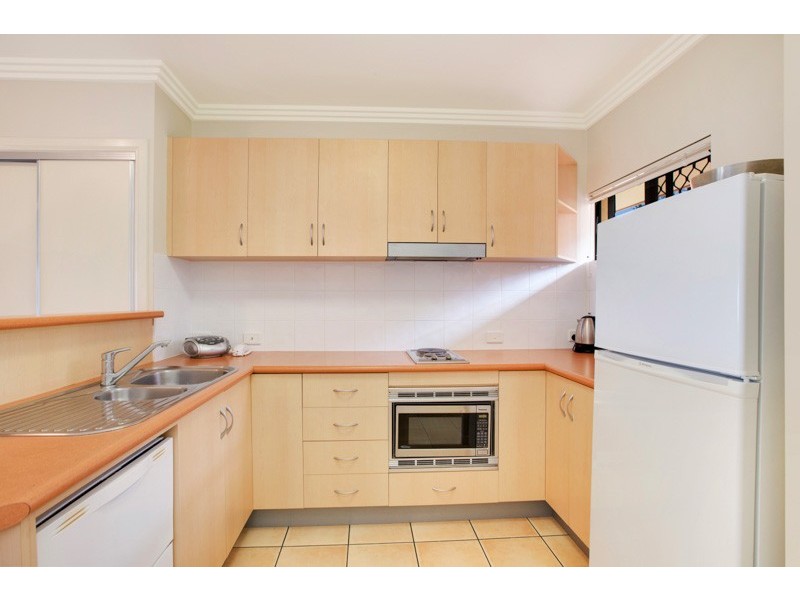 11/39 Digger Street, Cairns North QLD 4870