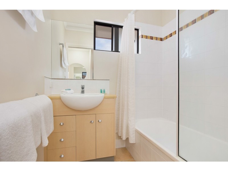 11/39 Digger Street, Cairns North QLD 4870