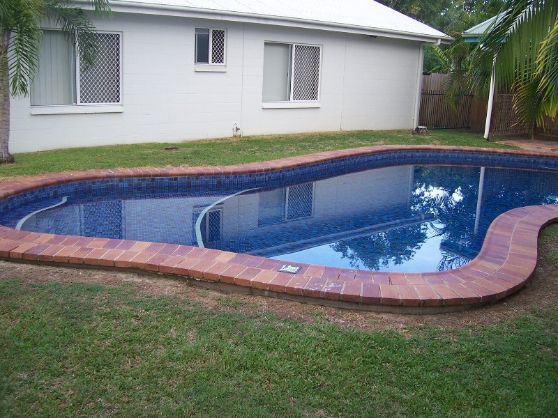 Whitfield QLD 4870