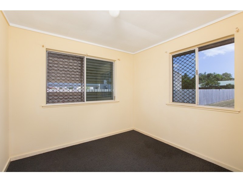 66 Birch Street, Manunda QLD 4870