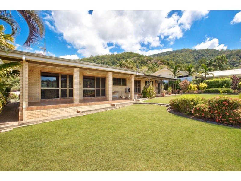 6 Crest Close, Bayview Heights QLD 4868