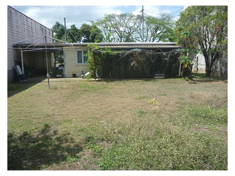 208 Hartley Street, Bungalow QLD 4870