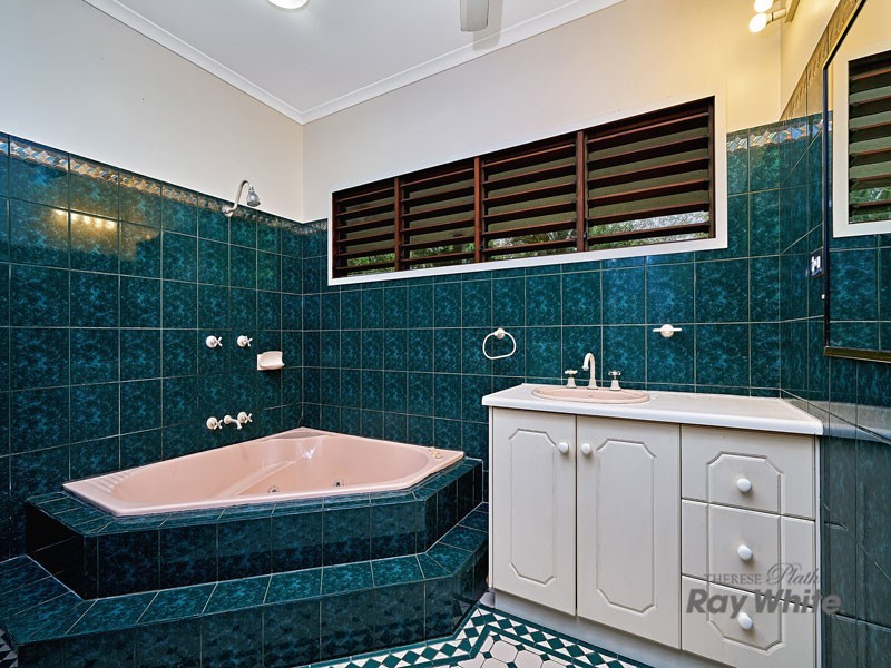 2 Boxwood Close, Mount Sheridan QLD 4868