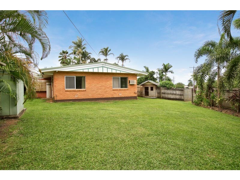 16 Agate Street, Bayview Heights QLD 4868