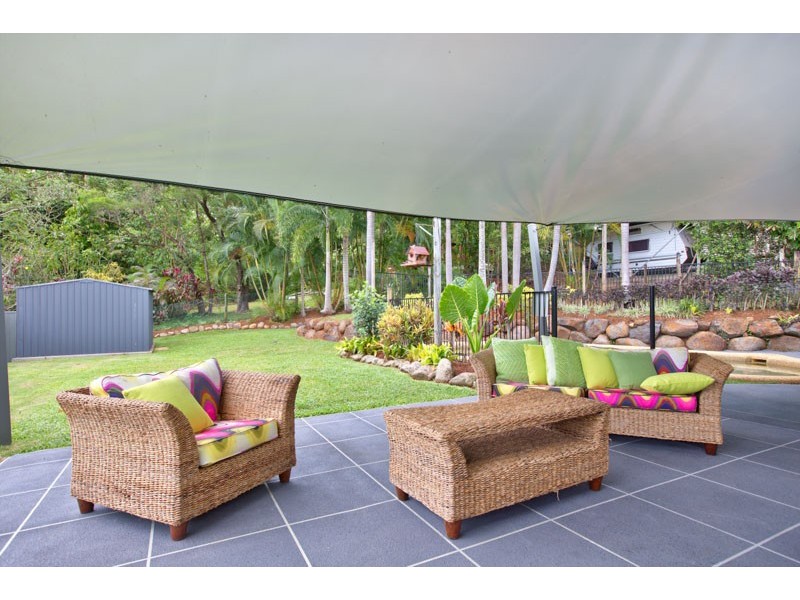 15 Curlewis Close, Brinsmead QLD 4870