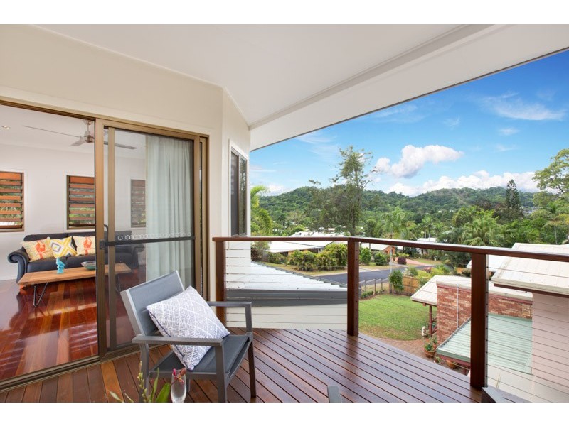 15 Curlewis Close, Brinsmead QLD 4870