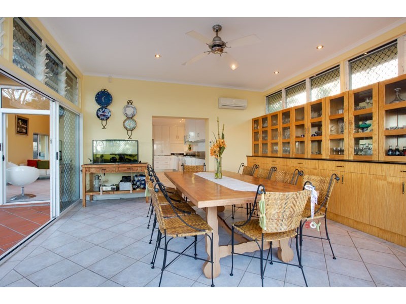 24 Koppen Terrace, Mooroobool QLD 4870