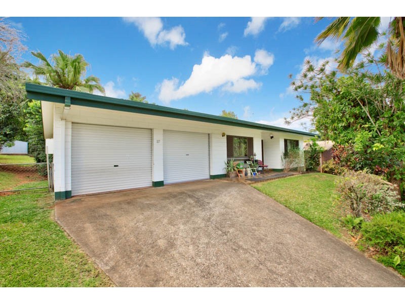 37 Vista Street, Bayview Heights QLD 4868
