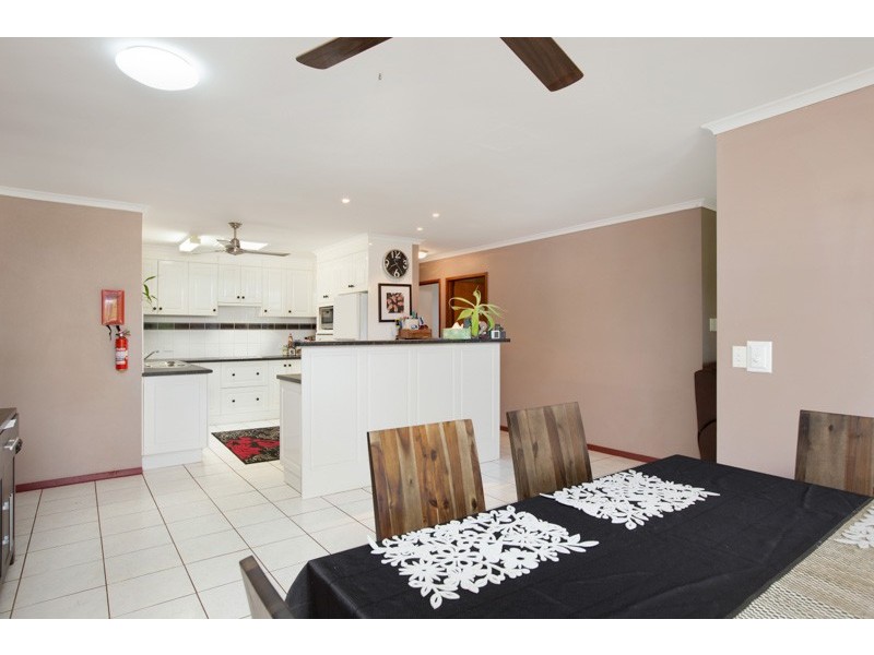37 Vista Street, Bayview Heights QLD 4868