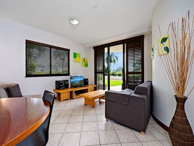 205/73-75 The Esplanade, Cairns City QLD 4870