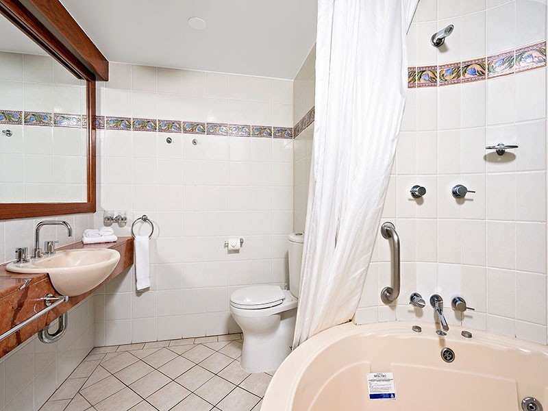 205/73-75 The Esplanade, Cairns City QLD 4870