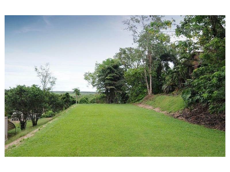 24 Behan Street, Stratford QLD 4870