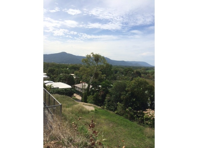 24 Behan Street, Stratford QLD 4870