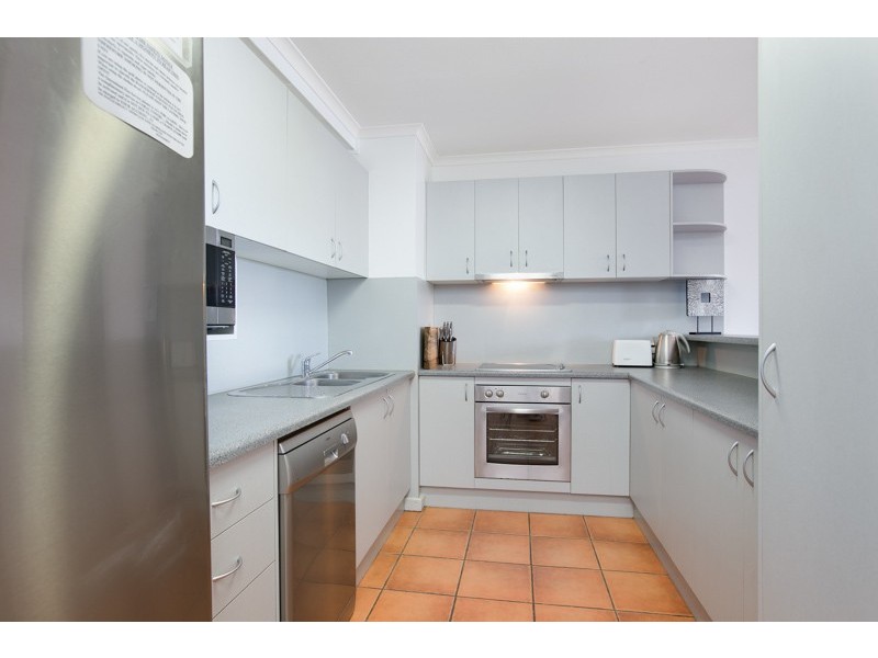 17/249 Esplanade, Cairns North QLD 4870