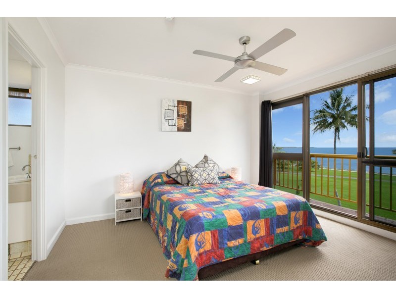 17/249 Esplanade, Cairns North QLD 4870