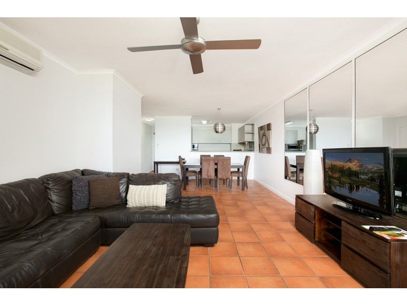 17/249 Esplanade, Cairns North QLD 4870