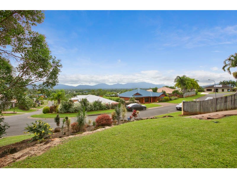 5 Senate Street, Bentley Park QLD 4869