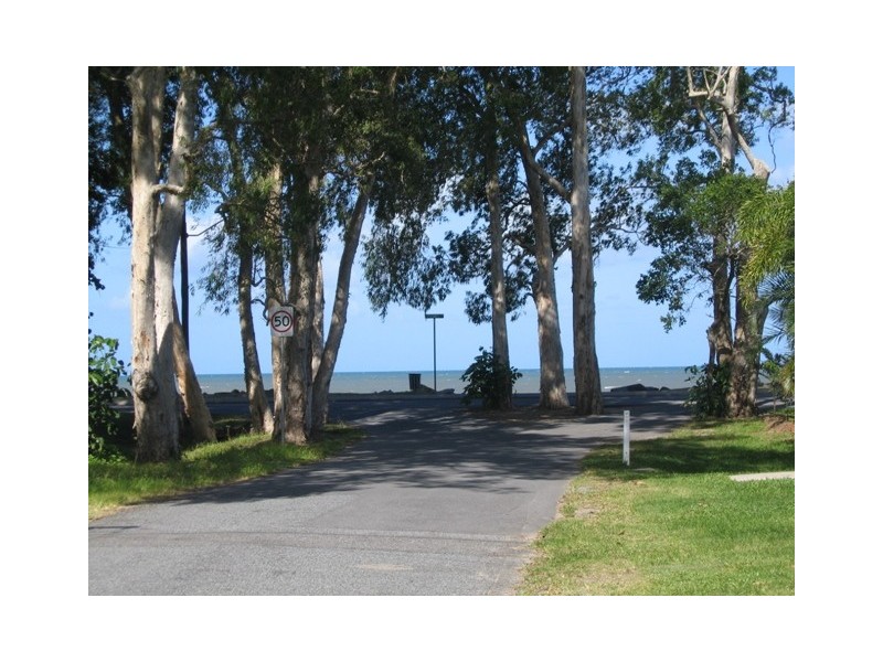 Machans Beach QLD 4878