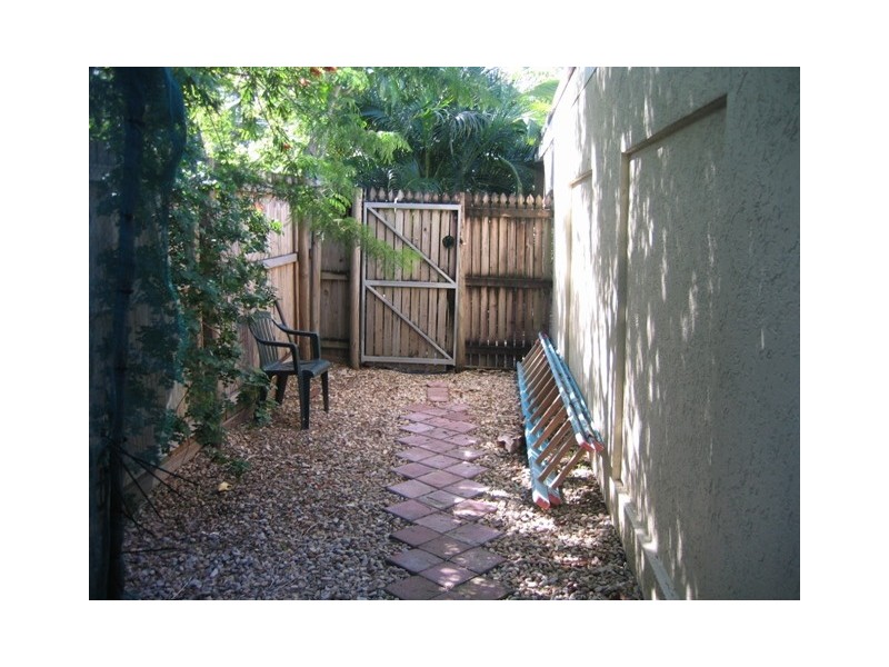 Machans Beach QLD 4878