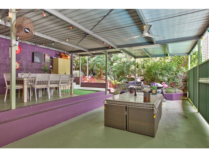 11 Koppen Terrace, Mooroobool QLD 4870