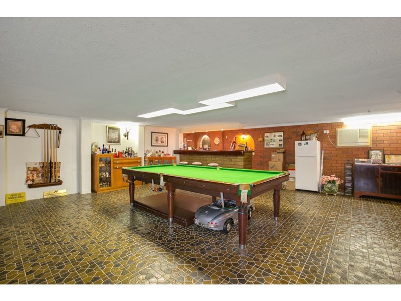 11 Koppen Terrace, Mooroobool QLD 4870