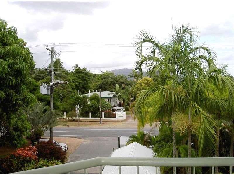Cairns QLD 4870