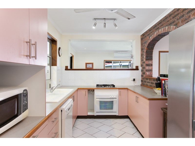 1 Olea Court, Redlynch QLD 4870