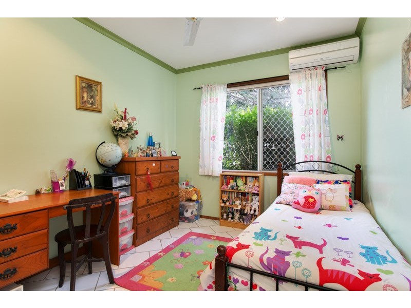 1 Olea Court, Redlynch QLD 4870