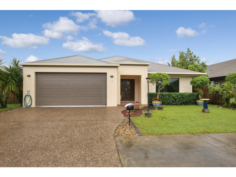 17 Seton Street, Trinity Park QLD 4879