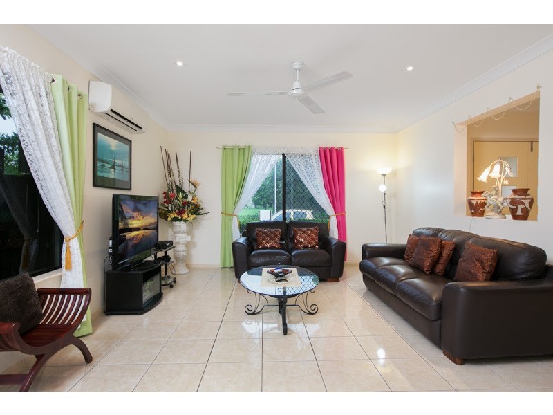 17 Seton Street, Trinity Park QLD 4879