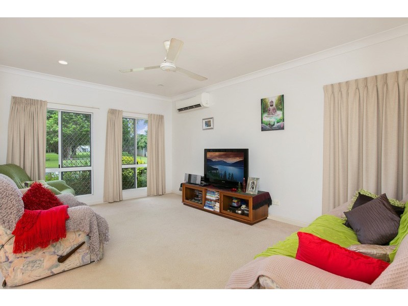 72 Bathurst Drive, Bentley Park QLD 4869
