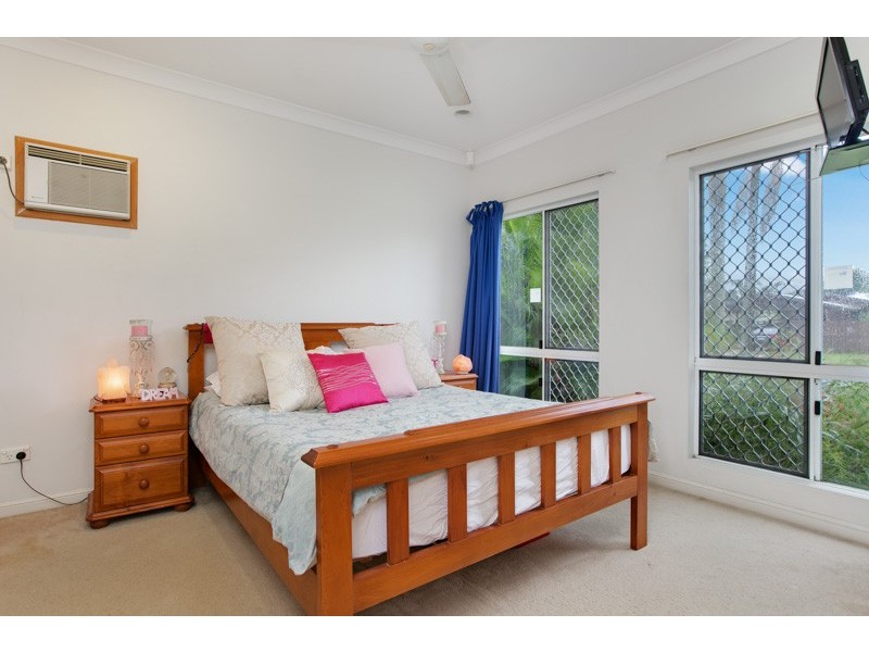 72 Bathurst Drive, Bentley Park QLD 4869