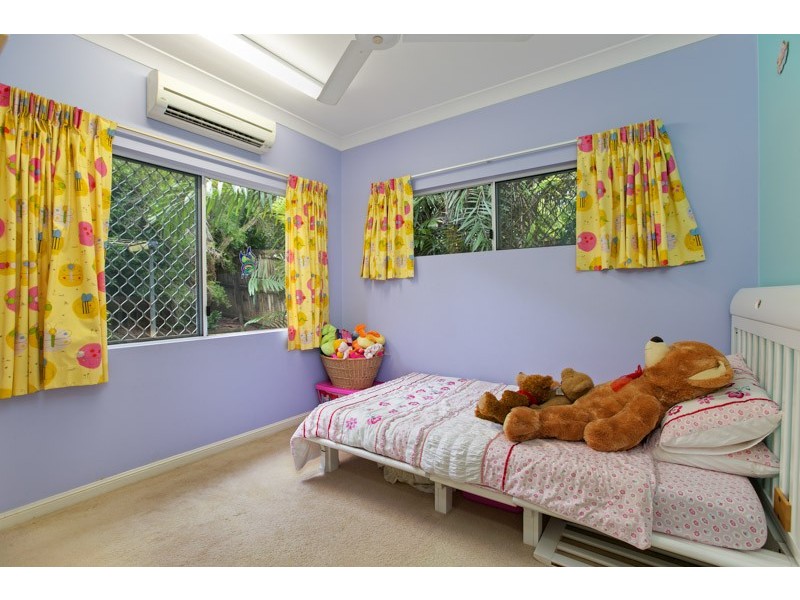 72 Bathurst Drive, Bentley Park QLD 4869