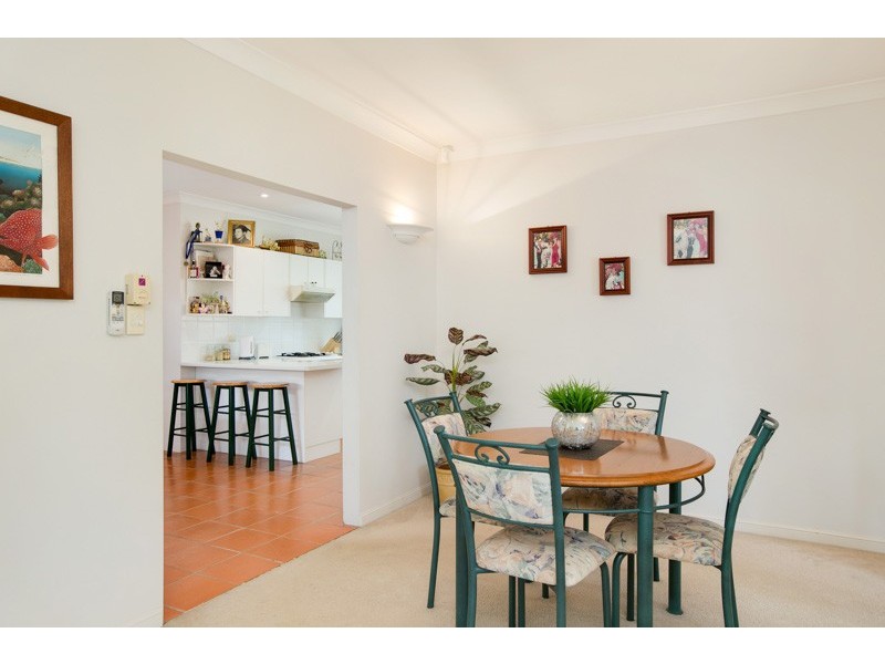 72 Bathurst Drive, Bentley Park QLD 4869