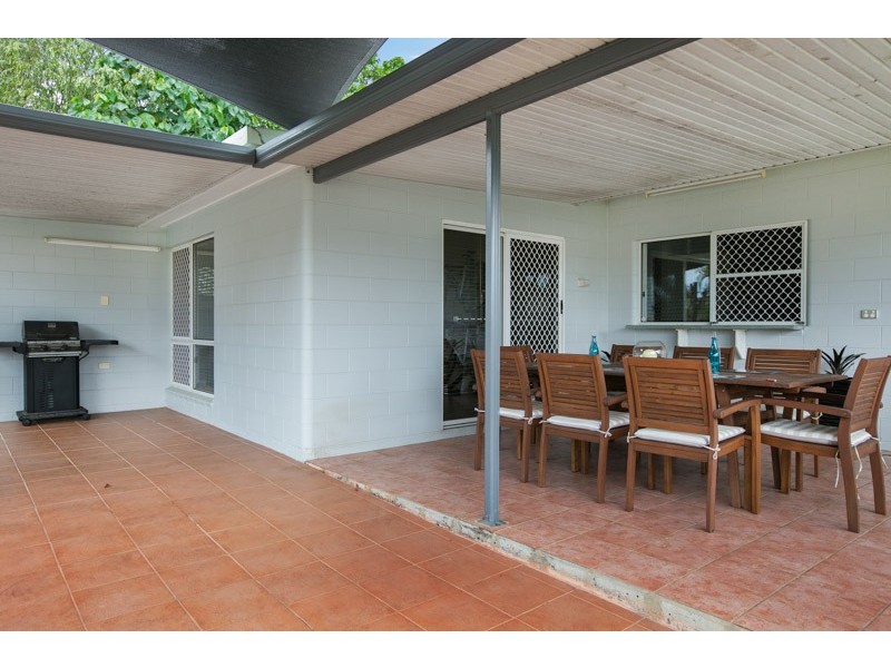 2 Barney Street, Edmonton QLD 4869