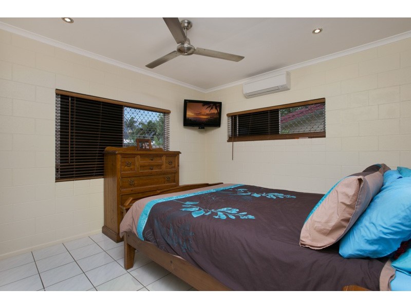 2 Barney Street, Edmonton QLD 4869