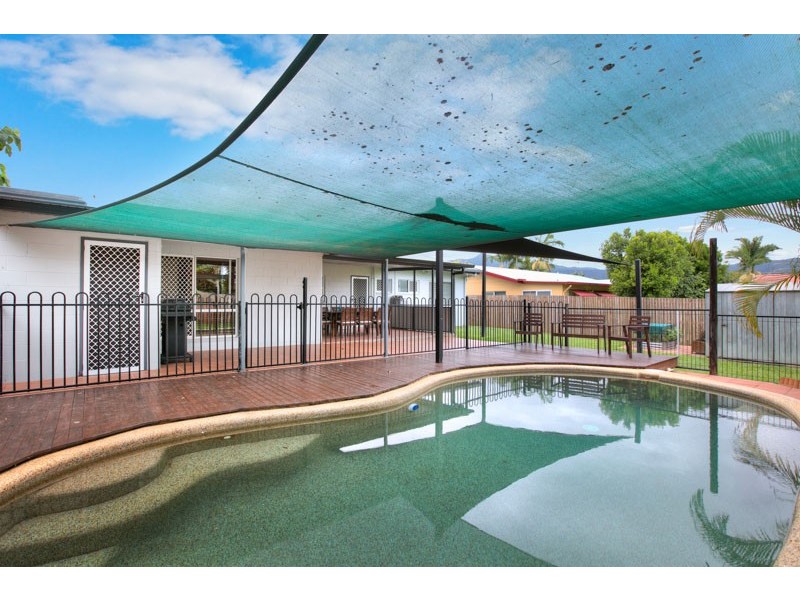 2 Barney Street, Edmonton QLD 4869