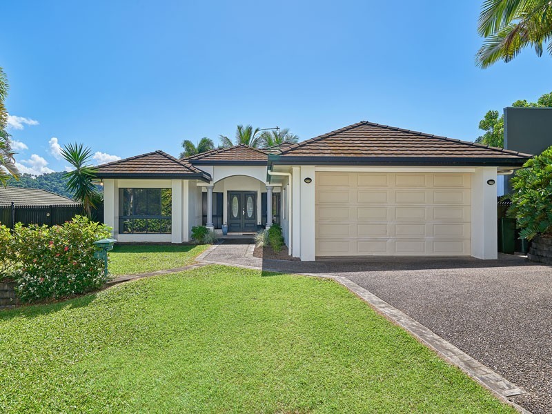 4 Mist Green Close, Brinsmead QLD 4870