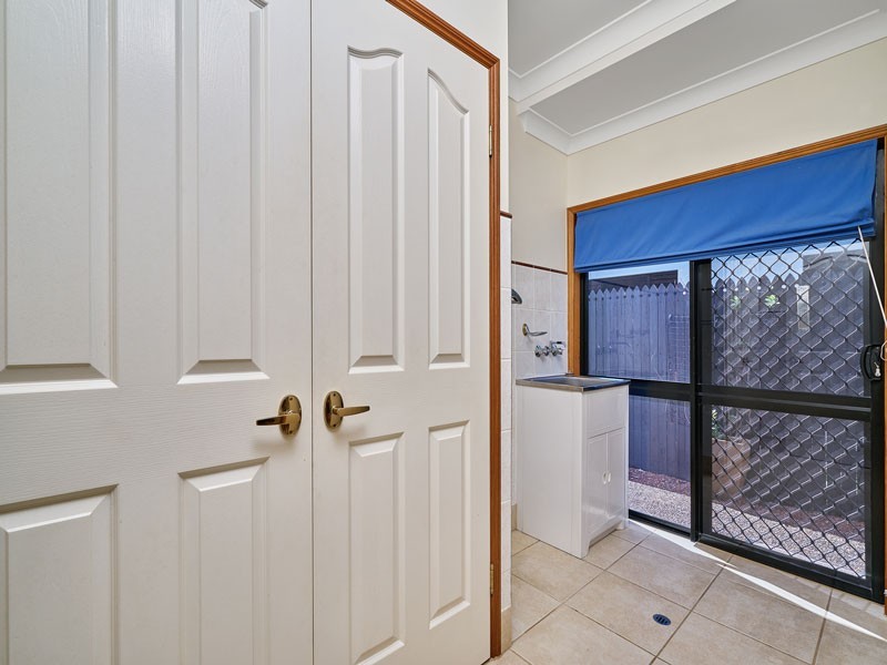 4 Mist Green Close, Brinsmead QLD 4870