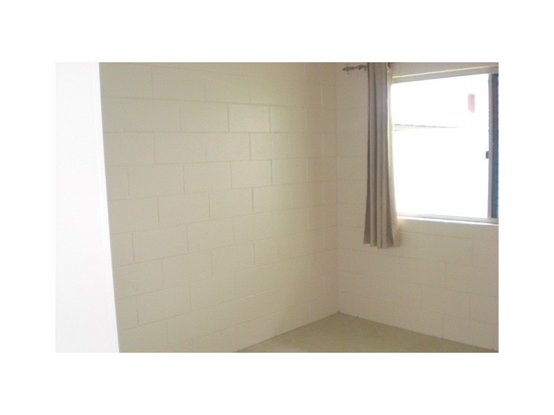 Westcourt QLD 4870