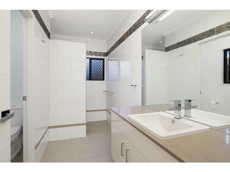 10 Ashwood Circuit, Smithfield QLD 4878